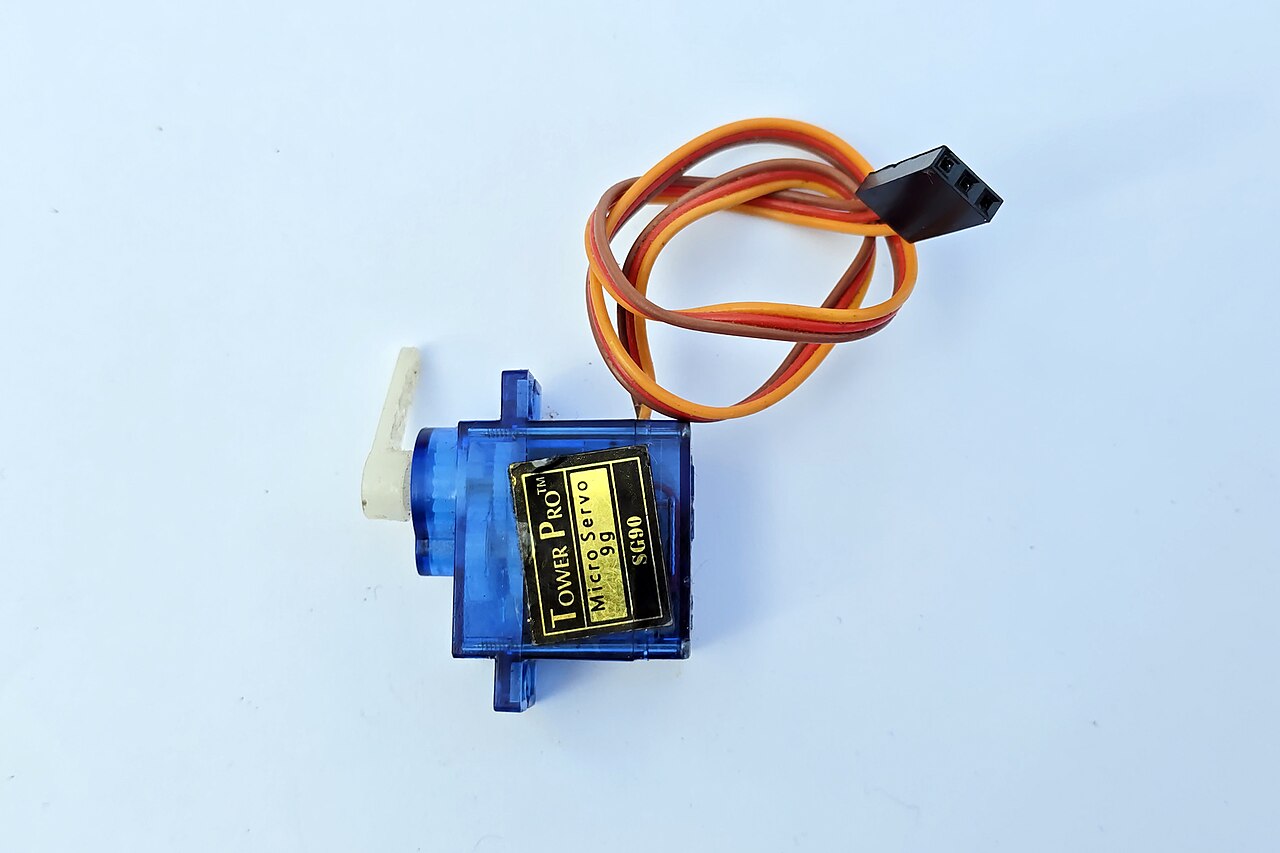 Micro servo motor (reference photo)